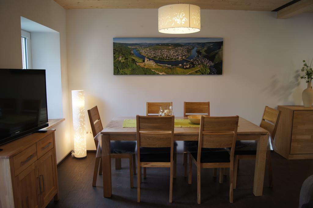 Farm stay Wein- & Joerg Weirich *